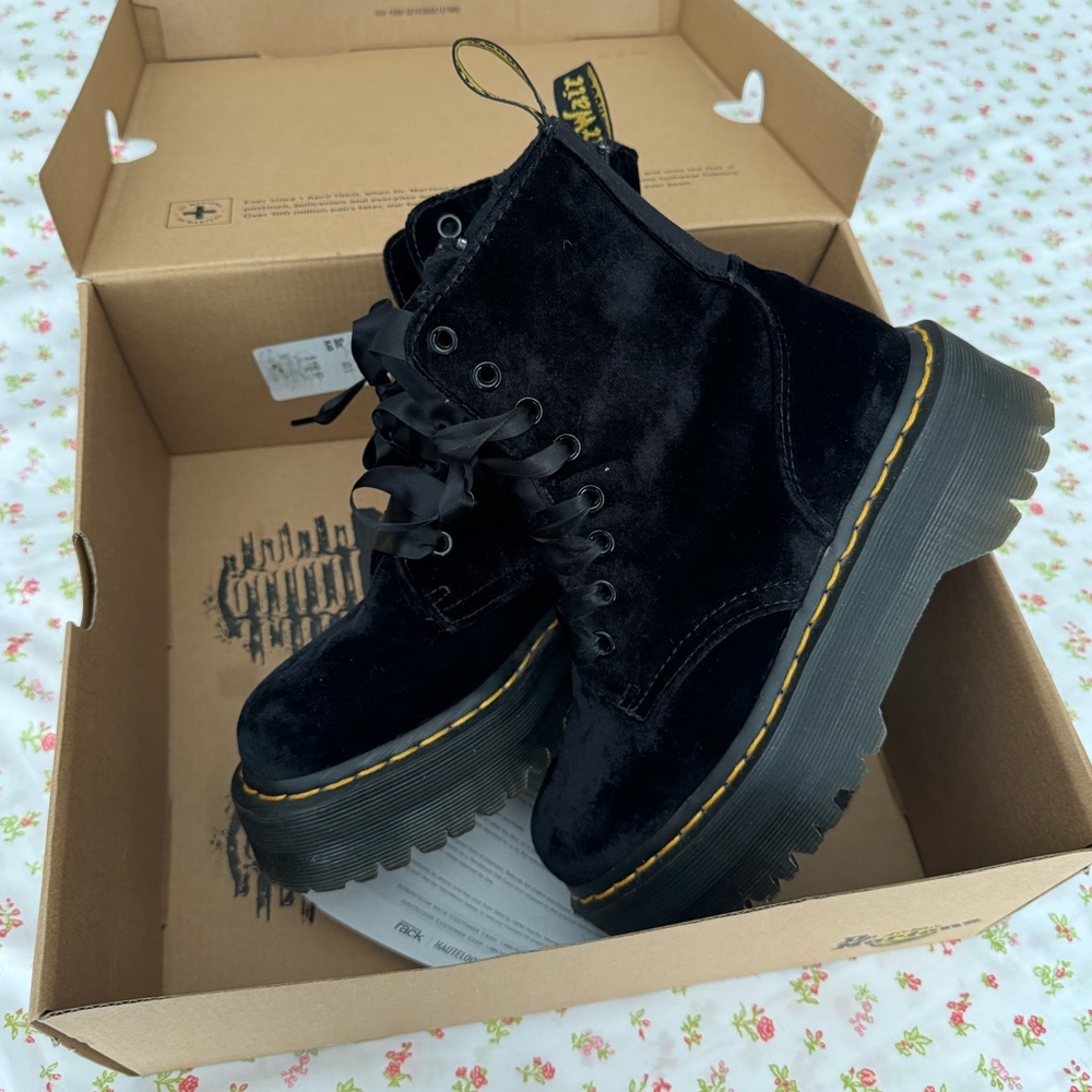 Dr. Marten Black Velvet Jadon Platform Boots